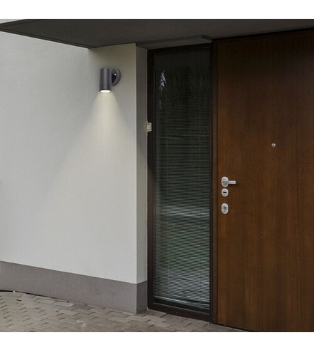 Външен аплик Medina в мат-черен цвят – минимален дизайн и надеждна функционалност