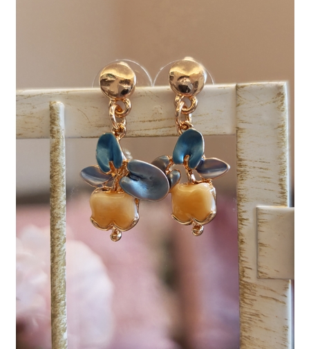 Дамски обици