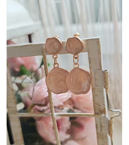 Дамска обици