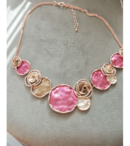 Дамско колие