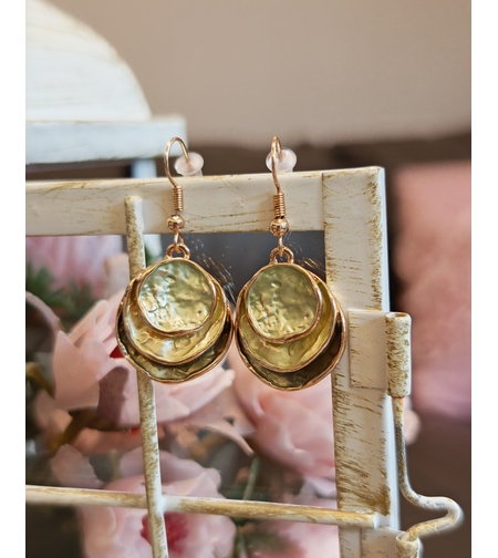 Дамски обици