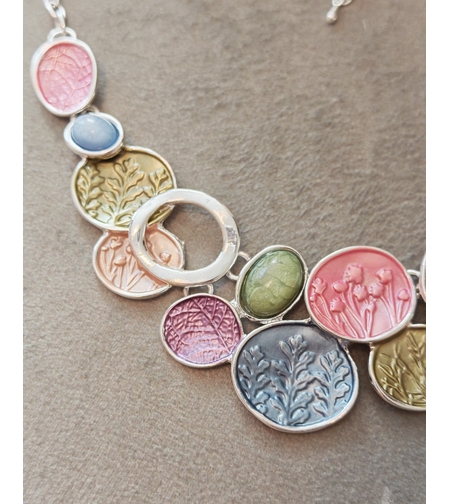 Дамско колие