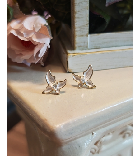 Дамски обеци