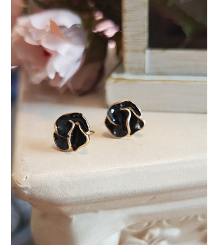 Дамски обици