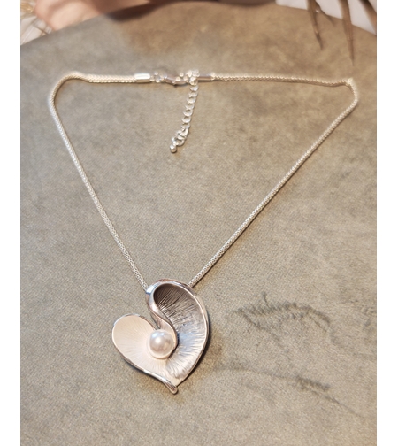 Колие с медальон