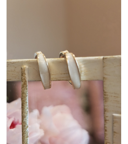 Дамски обици