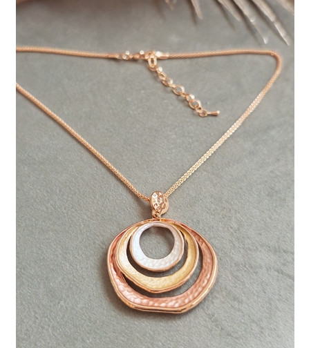 Колие с медальон