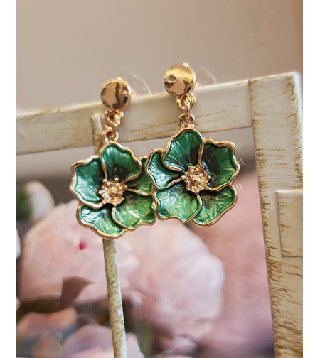 Дамски обици