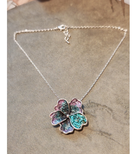 Колие с медальон