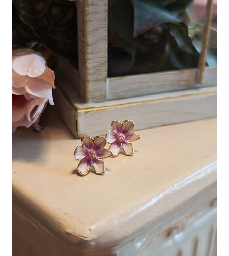 Дамски обици