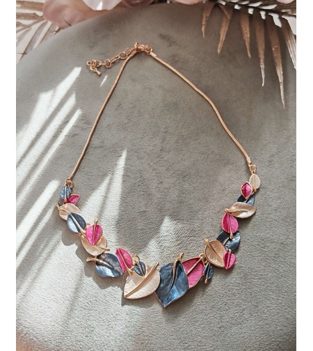 Дамска колиета