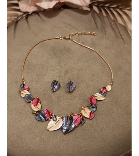 Дамски комплекти