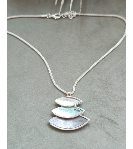 Колие с медальон