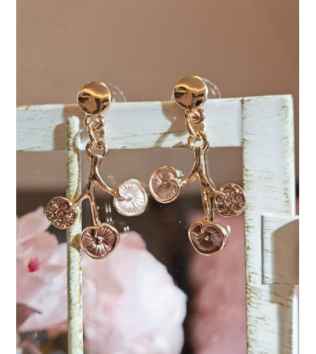 Дамски обици