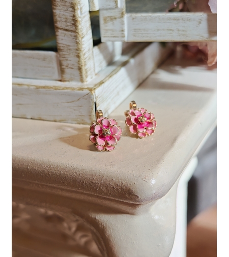 Дамски обици