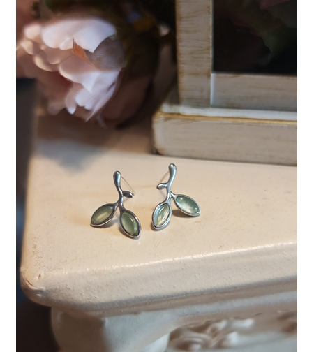 Дамски обици