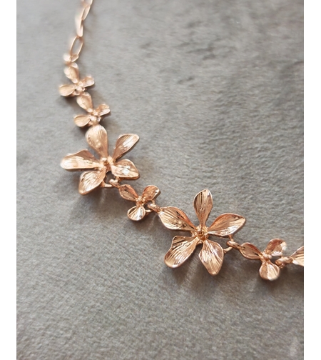 Дамска колиета