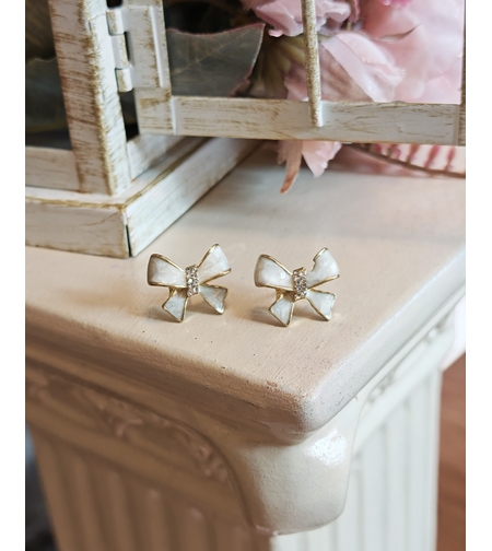 Дамски обици