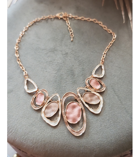 Дамска колиета