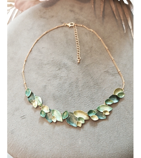 Дамска колиета