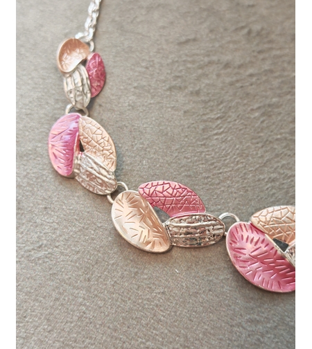 Дамско колие