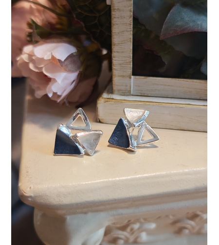 Дамски обици