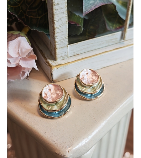 Дамски обици