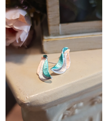 Дамски обици