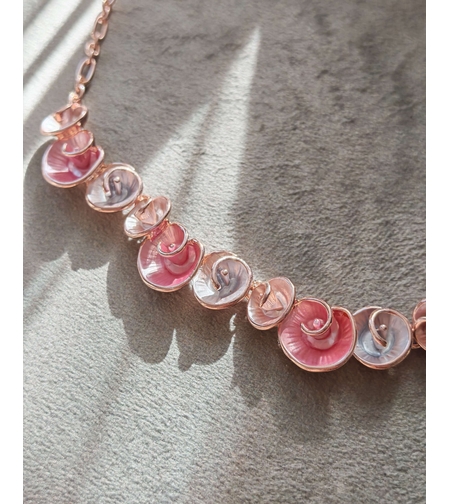 Дамско колие