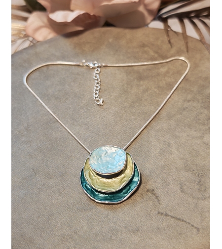 Колие с медальон