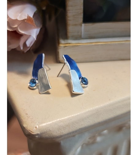 Дамски обици