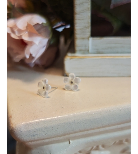 Дамски обици