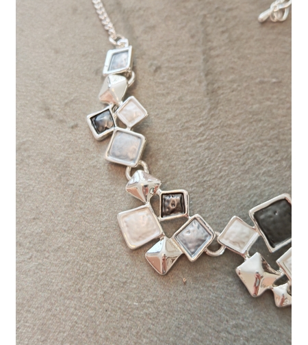 Дамско колие