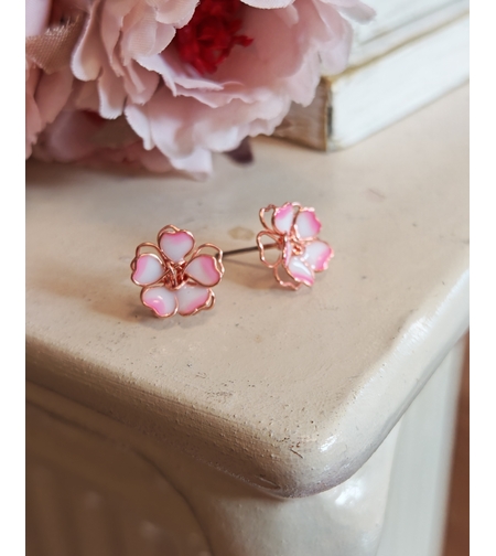 Дамски обици