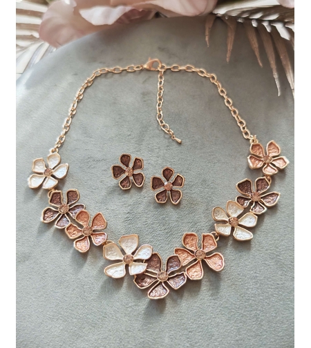 Дамски комплекти