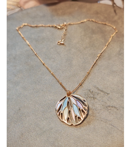 Колие с медальон