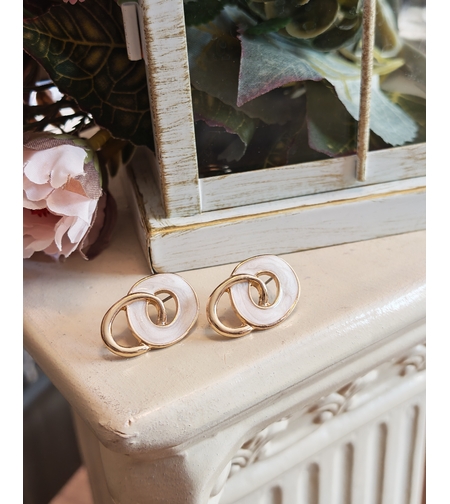 Дамски обици