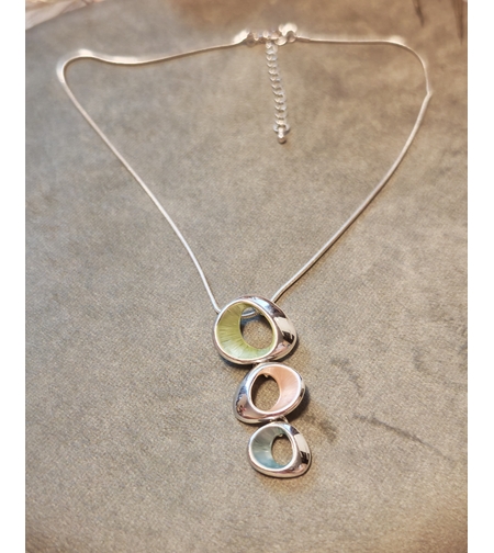 Колие с медальон