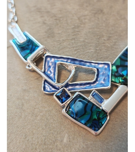 Дамско колие