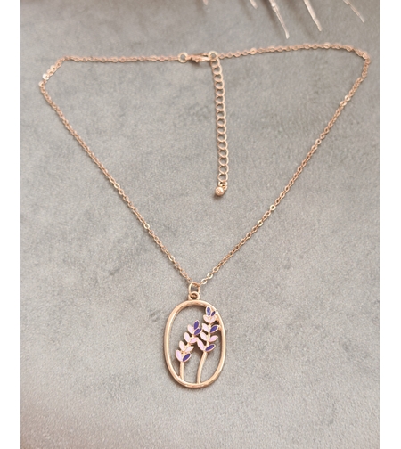 Дамски колиета с малък медальон