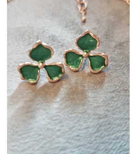 Дамски обици