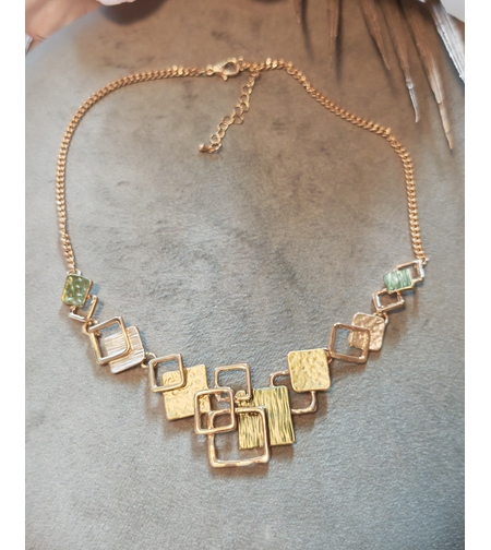 Дамска колиета