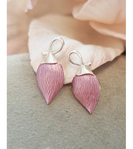 Дамски обици