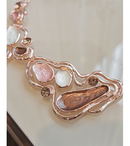 Дамска колиета