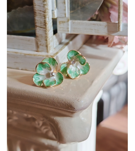 Дамски обици