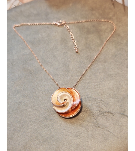 Колие с медальон