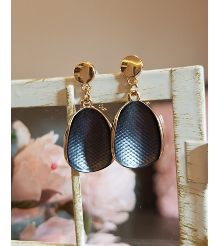 Дамски обици