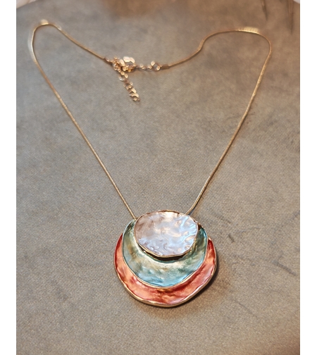 Колие с медальон