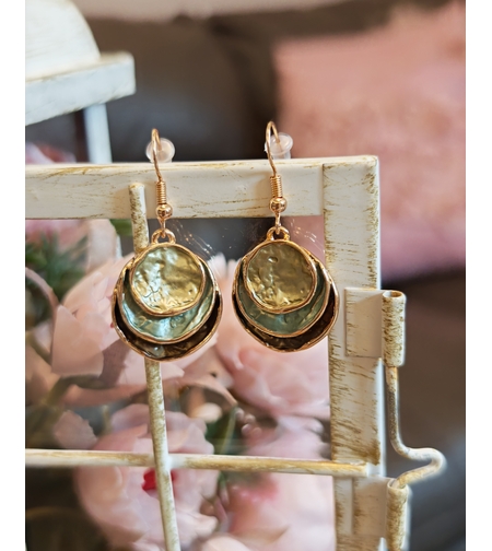 Дамски обици