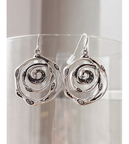 Дамски обици